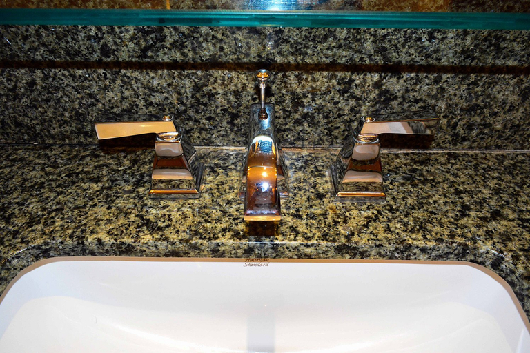 Bathroom 3, Ganjiang Hotel, Nanchang