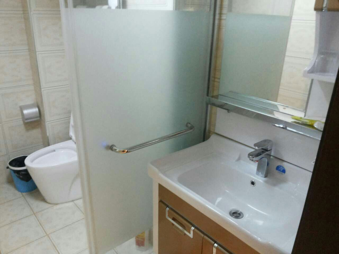 Bathroom 3, Defeng Hotel (Cangnantang North East Road), Wenzhou