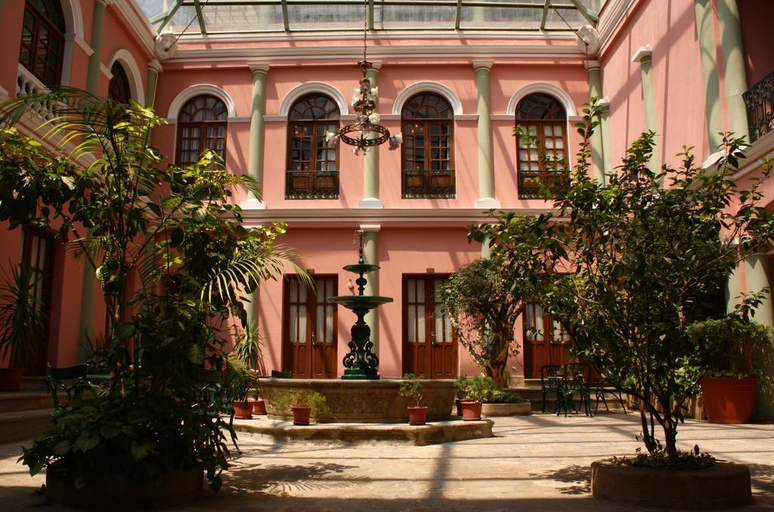 Exterior & Views, Capital Plaza Hotel, Oropeza