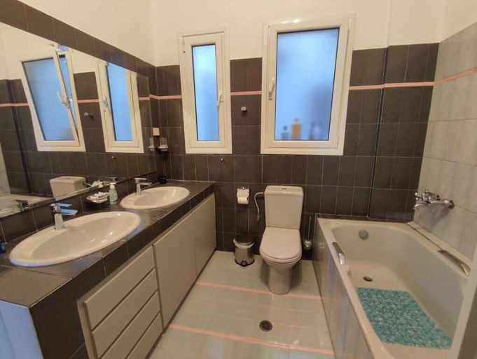 Bathroom 2, Dr. J. Spon Apartment, West Greece