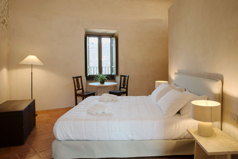 Bedroom 2, Castel Di Luco, Ascoli Piceno