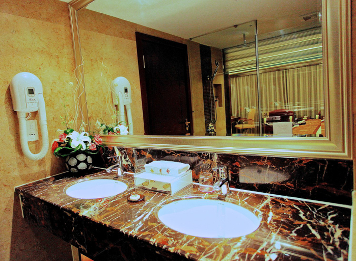 Bathroom 2, Jinxiu Wantai Hotel, Nanchong