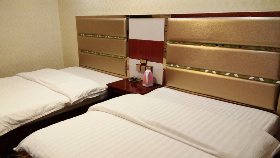 Bedroom 2, Hao Qing Hotel, Haibei Tibetan