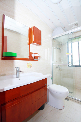Bathroom 2, Zhouzhuang Chuan Niang Inn, Suzhou