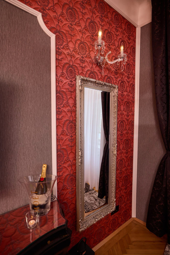 Others 5, Sophie's place - love edition, Wien