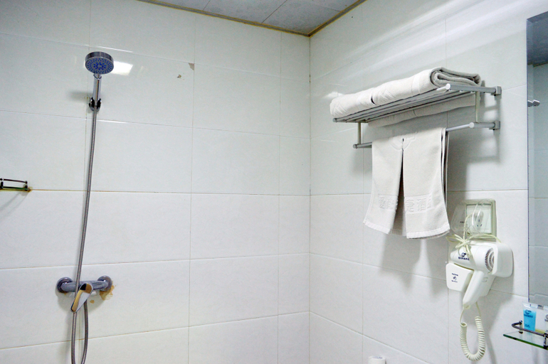 Bathroom 2, Aishang Express Hotel, Shijiazhuang
