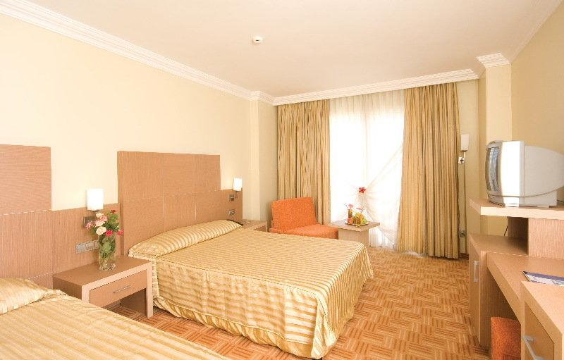 Bedroom 3, Holiday Garden Resort - All inclusive, Manavgat
