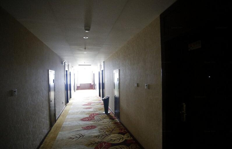 Others, Golden World International Hotel, Haixi Mongol and Tibetan