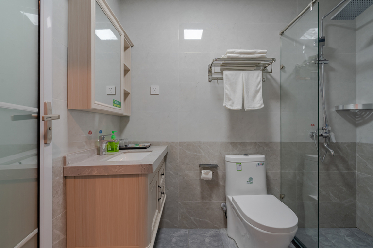 Bathroom, Bobai Lingli Hotel (Bobai Bus Terminal）, Yulin
