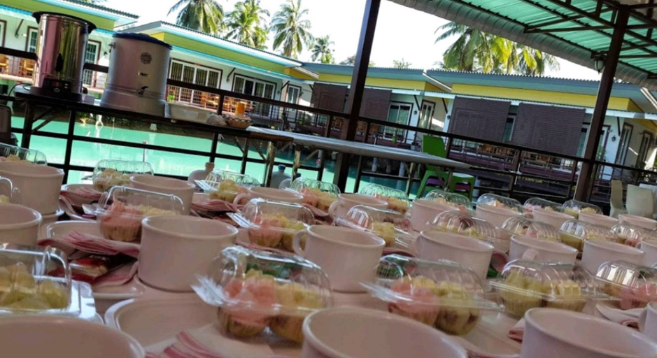 Food & Drinks 5, Laketerrace Resort, Langu