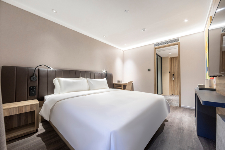 Bedroom 3, Hanting Hotel Shanghai Xujiahui Wanping South Road, Shanghai