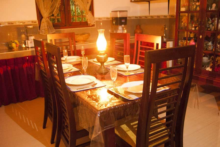 Food & Drinks 3, Velapura River Garden, Kalutara