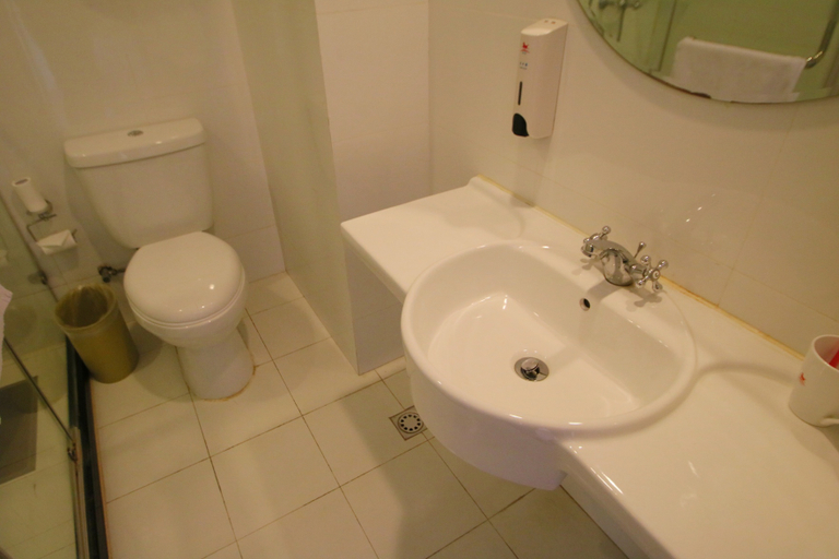 Bathroom 4, Hanting Hotel Shanghai University Chengzhong Road, Shanghai