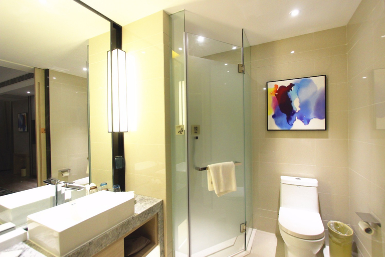 Bathroom 4, Echarm Hotel Wuhan Jiangxia Zhongbai Plaza, Wuhan