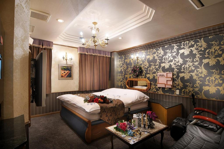 Bedroom 4, 泉大津チャペルスイート(大人専用), Tadaoka