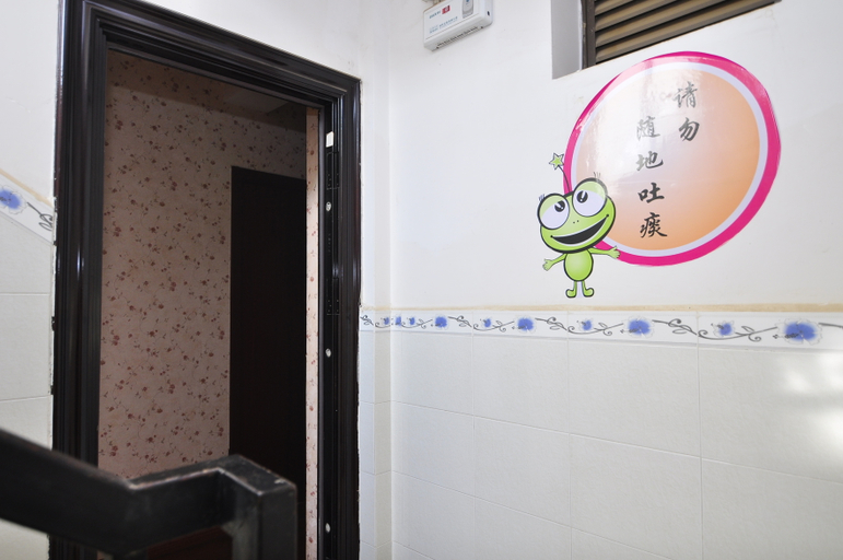 Others 3, Youlong Inn, Kunming