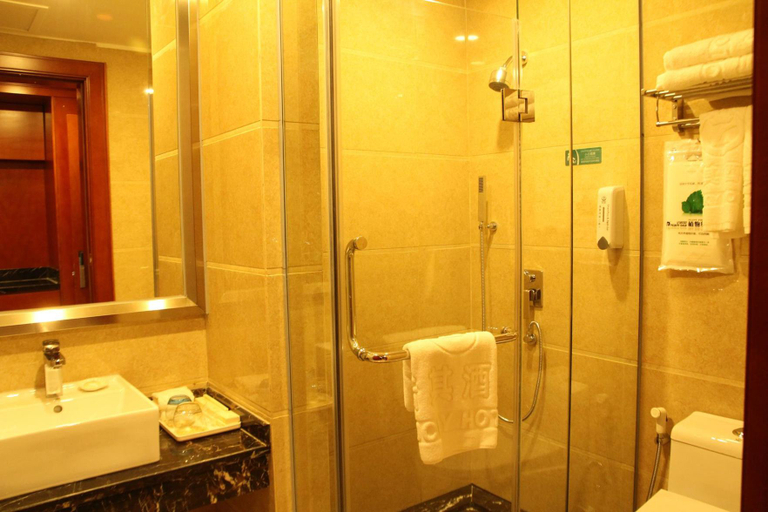 Bathroom 5, Lucky Hotel, Zhongshan