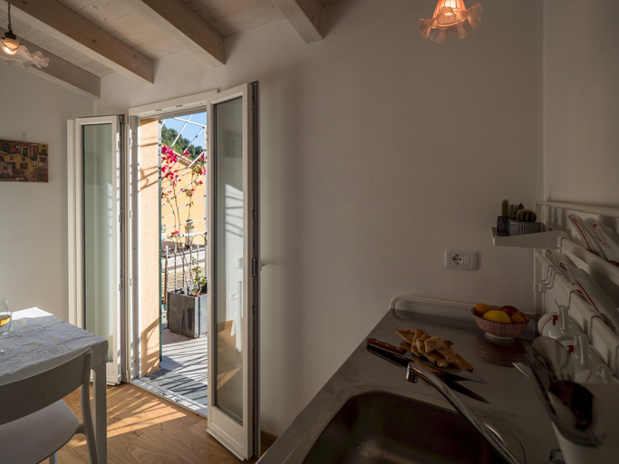 Bedroom 2, Liersena Sea View Mini Villa with AC, La Spezia