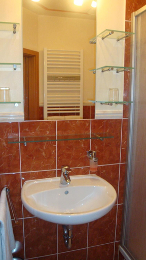 Bathroom 5, StadtHotel Passau, Passau