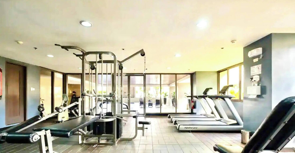 Fitness facility, Room-staycation Away From Home, Makati City