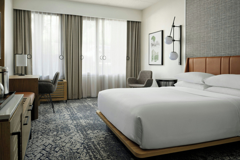 Bedroom 3, Sheraton Agoura Hills Hotel, Los Angeles