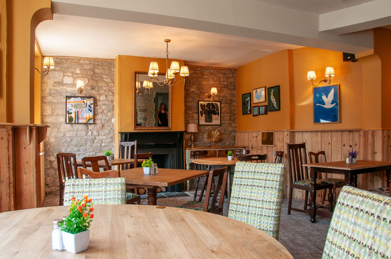 Food & Drinks 4, George Inn, Mere, Wiltshire