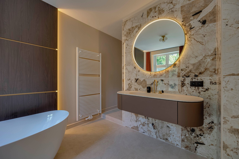 Bathroom 5, Roosendaelhof, Antwerpen