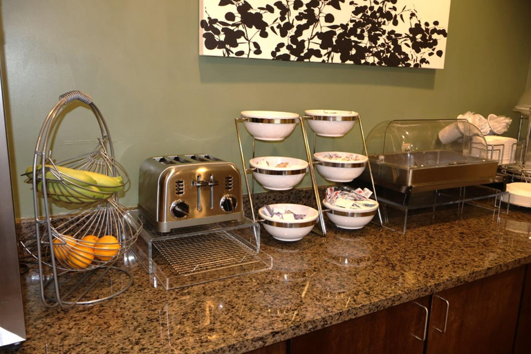 Food & Drinks 4, Blankenbaker Inn By IHG, Jefferson
