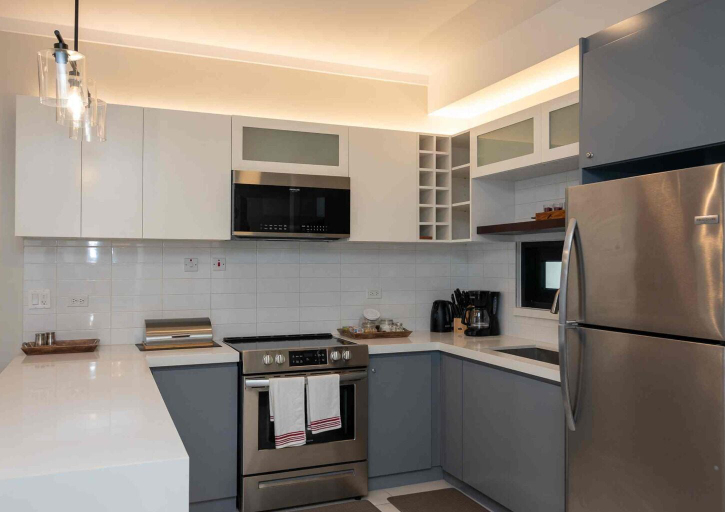 Private kitchen 3, VIA Braemar Suites - with roof-top pool