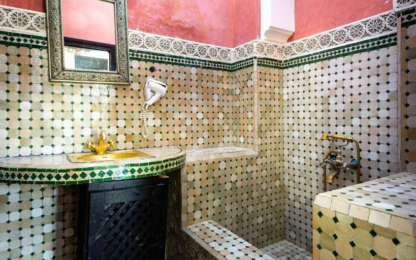 Bathroom, Sidi Abdallah Ghiat, Al Haouz