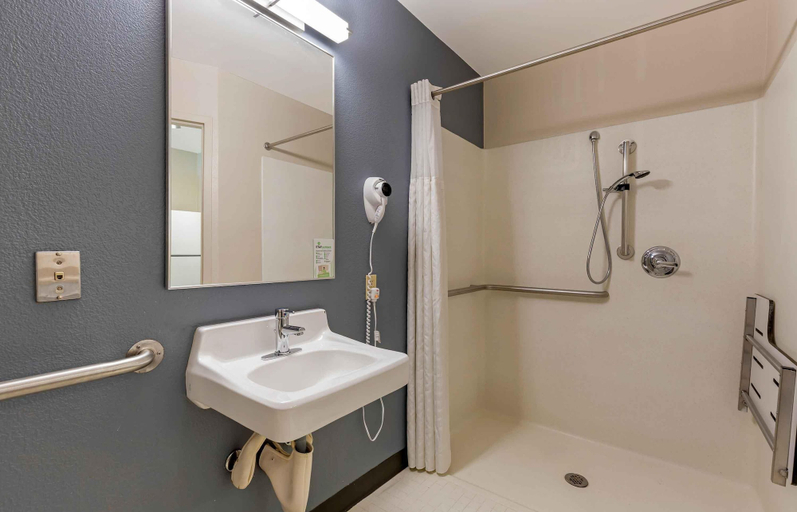 Bathroom 3, Extended Stay America Suites Washington DC Centreville Manas, Fairfax