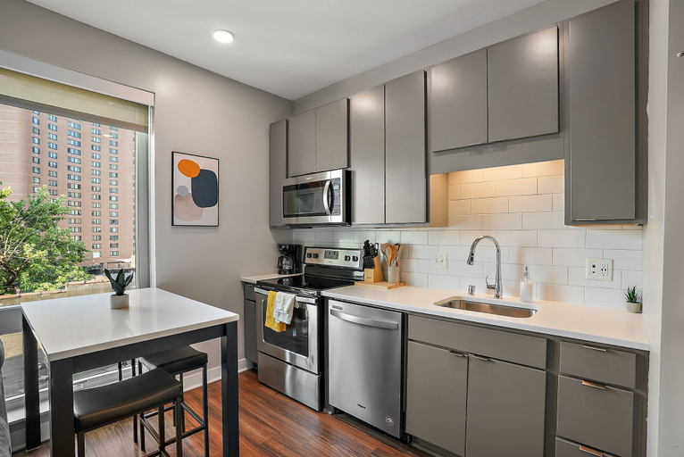 Private kitchen 3, CozySuites Marquee, Hennepin