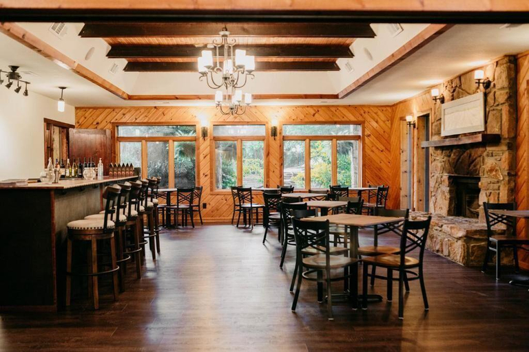 Food & Drinks 4, Sylvan Valley Lodge & Cellars, White
