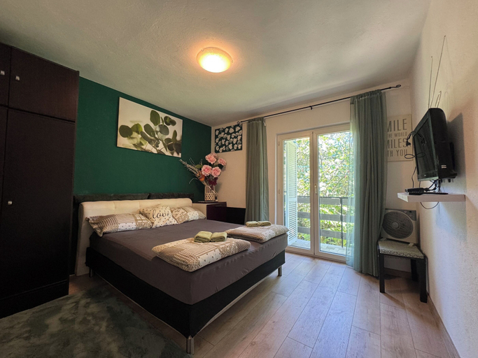 Room 5, Apartment Pine and Salt, Vinodolska