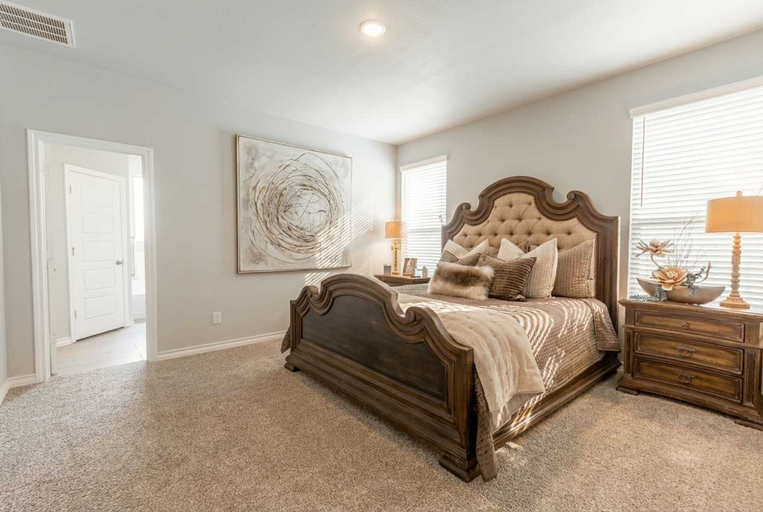 Room 5, 10 Minutes to Stadium Spacious 3BR Gameroom, Lubbock