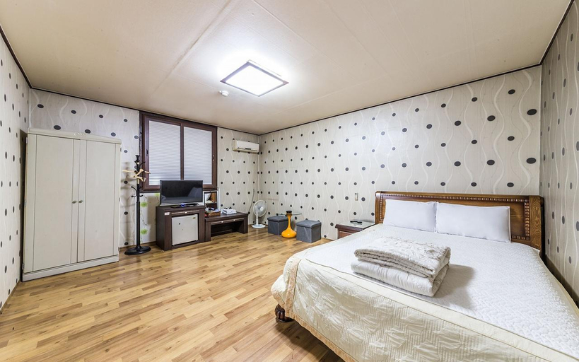 Bedroom, Wonju Cheongsaekjang Motel, Wonju