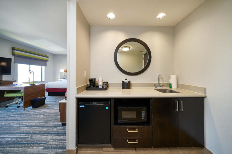 Bathroom 5, Hampton Inn & Suites Salinas, Monterey