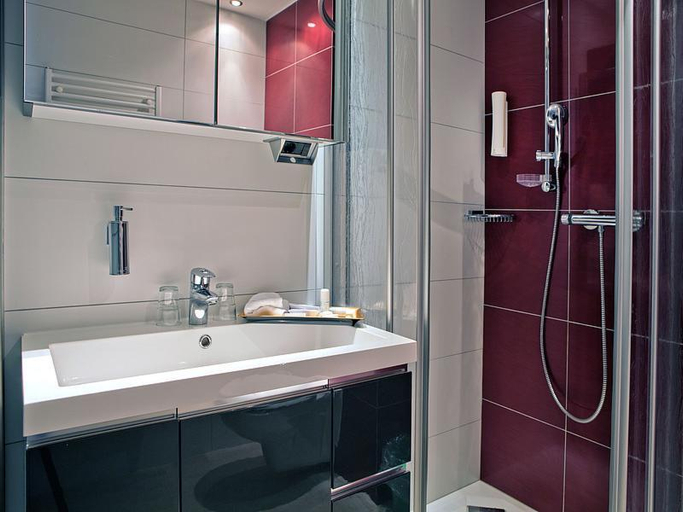 Bathroom 4, Hotel Truyenhof, Landeck