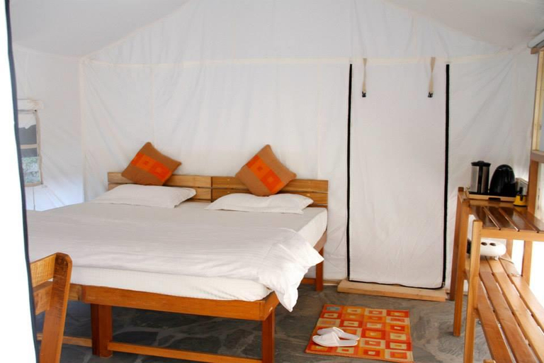 Bedroom, Hail Himalayas, Shimla