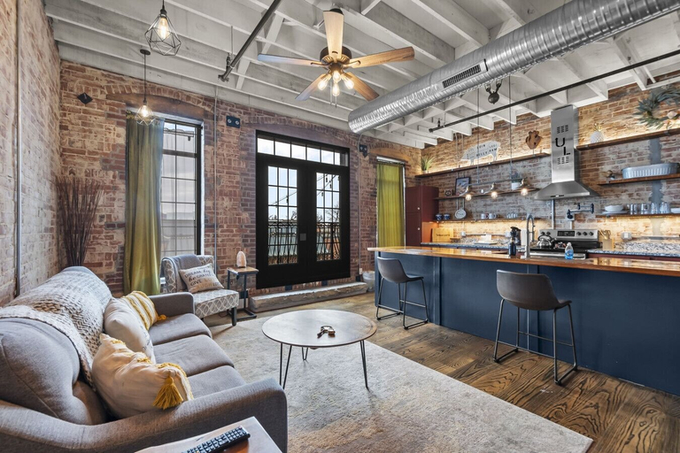 Food & Drinks, Urban Lofts, Perry