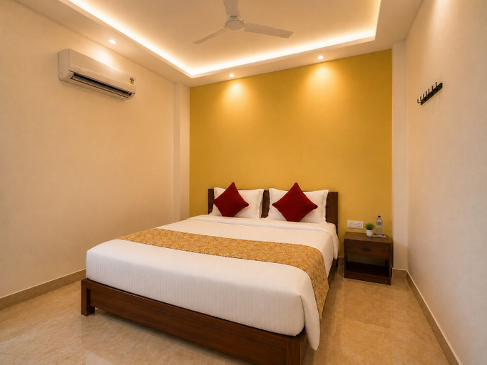 Room 4, Ayodhya Dham Maa Sushila Hotel, Faizabad