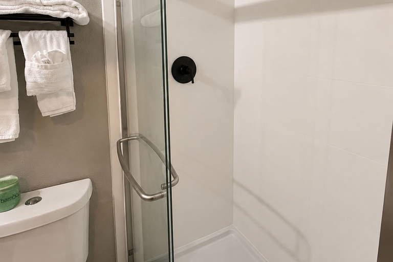 Bathroom 5, Super 8 by Wyndham Brenham TX, Washington
