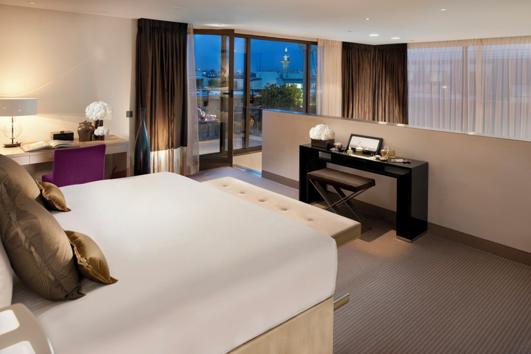 Bedroom 4, Mandarin Oriental, Paris, Paris