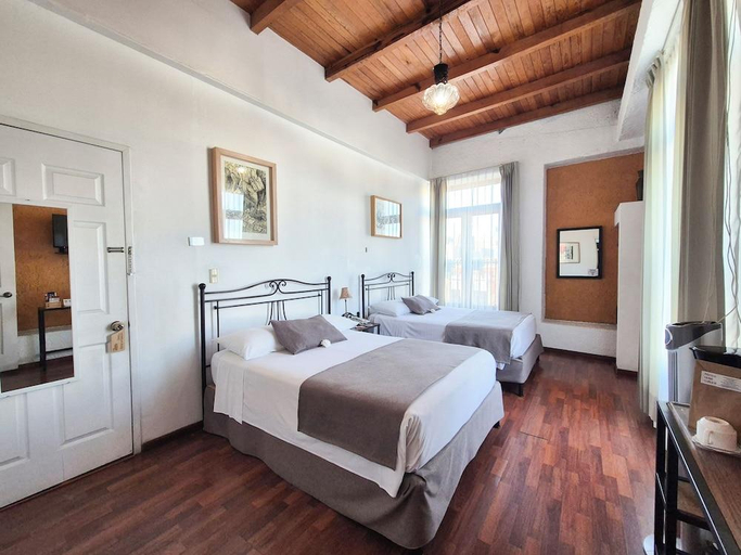Bedroom 2, Portico Hotel & Galeria, Morelia