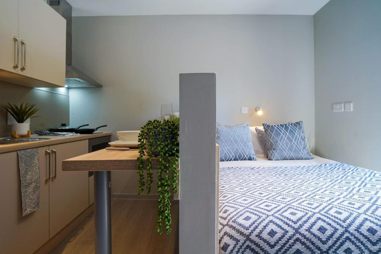 Bedroom 2, Straits Meadow in Edinburgh City Centre, Edinburgh