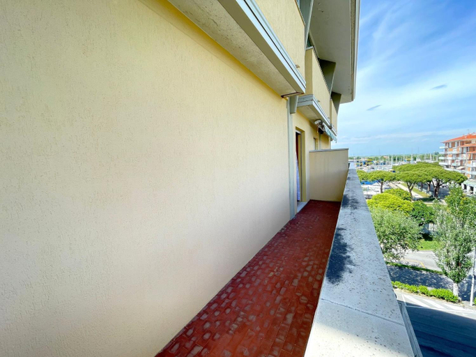 Others 5, Apartment in Porto Santa Margherita by Beach, Venezia