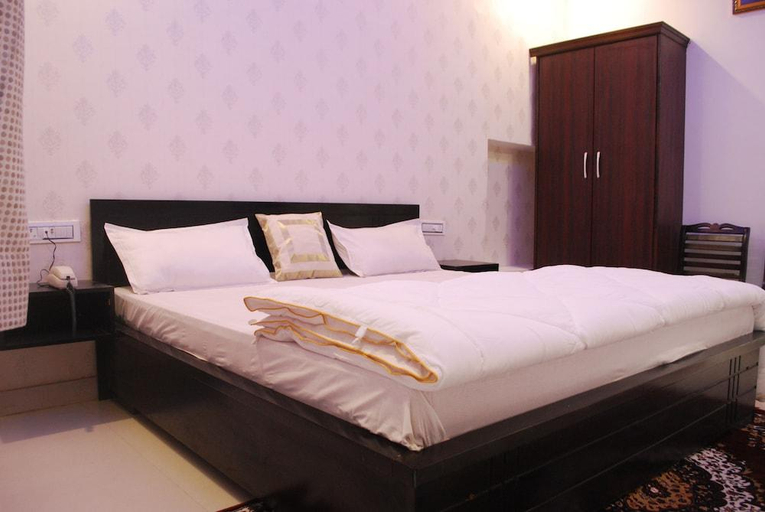 Bedroom, Hotel Royal Rawat Palace, Ajmer