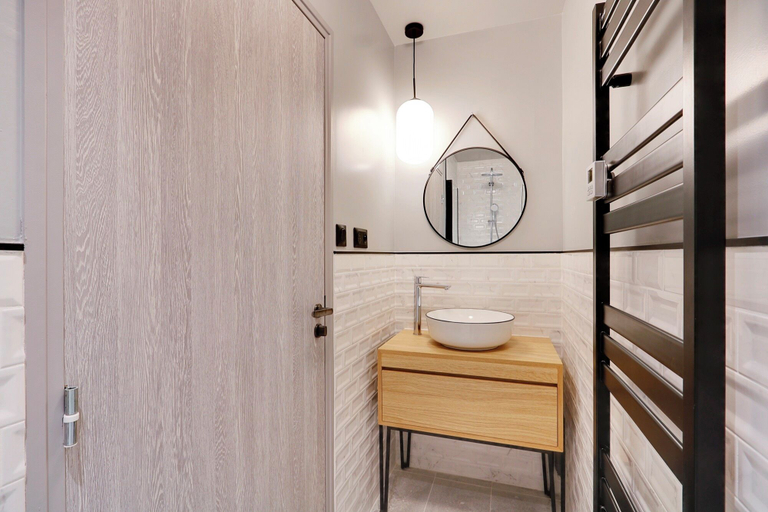 Bathroom 2, North Paris Suite, Paris
