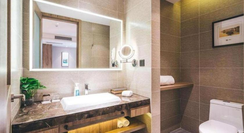 Bathroom 3, Atour Hotel Xi'an Hi-tech Road, Xi'an