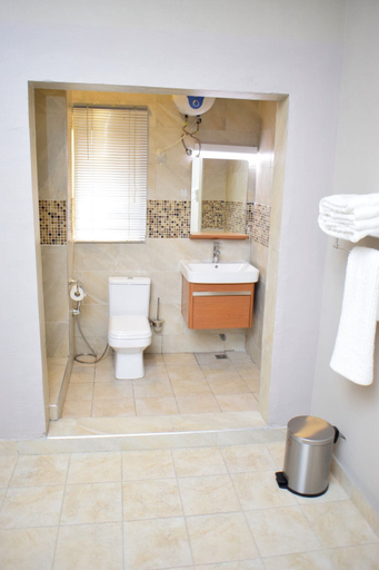 Bathroom 3, Toa Hub Hotel, Obio/Akp